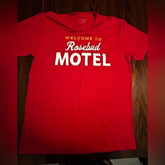 Schitt's Creek Welcome To Rosebud Motel Graphic Print T-Shirt Red Size Large - Picture 6 of 9
